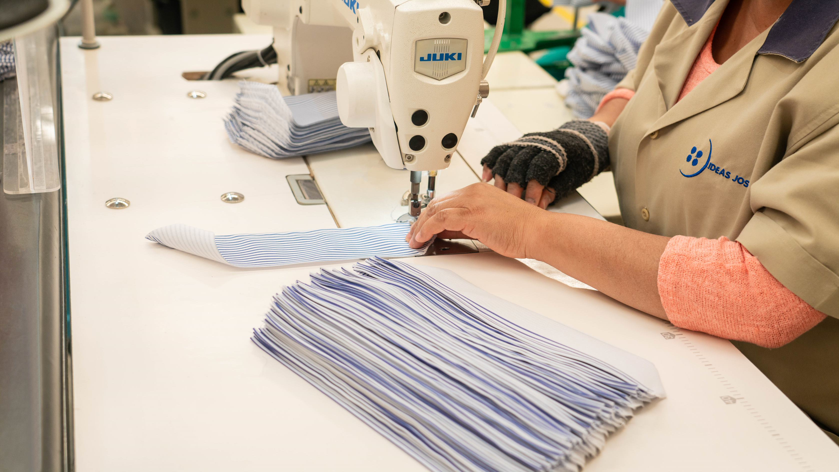 Empresa con 50 años de trayectoria en la industria de la maquila textil.