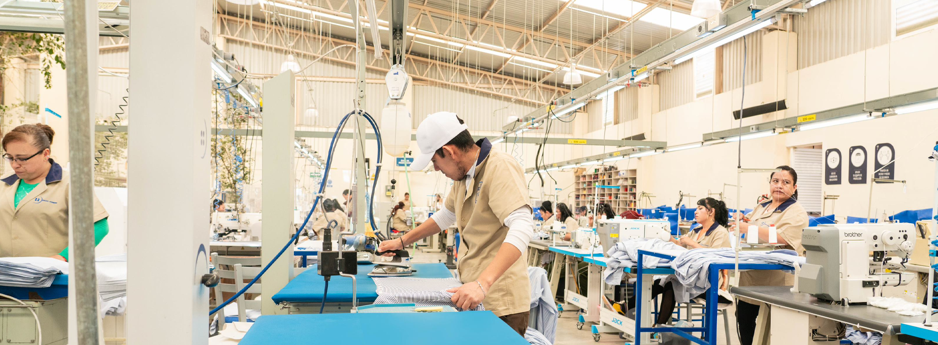 Empresa con 50 años de trayectoria en la industria de la maquila textil.